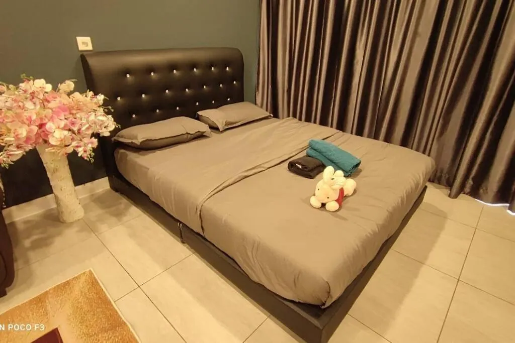 Bs1008- Klia Self Check-In- Wi-Fi-Netflix- Parking-Pool, 5088 Apartment Sepang
