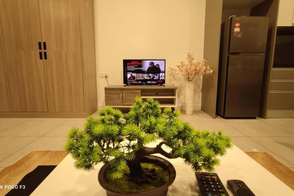 Bs1008- Klia Self Check-In- Wi-Fi-Netflix- Parking-Pool, 5088 Apartment Sepang 0*,  Malaysia