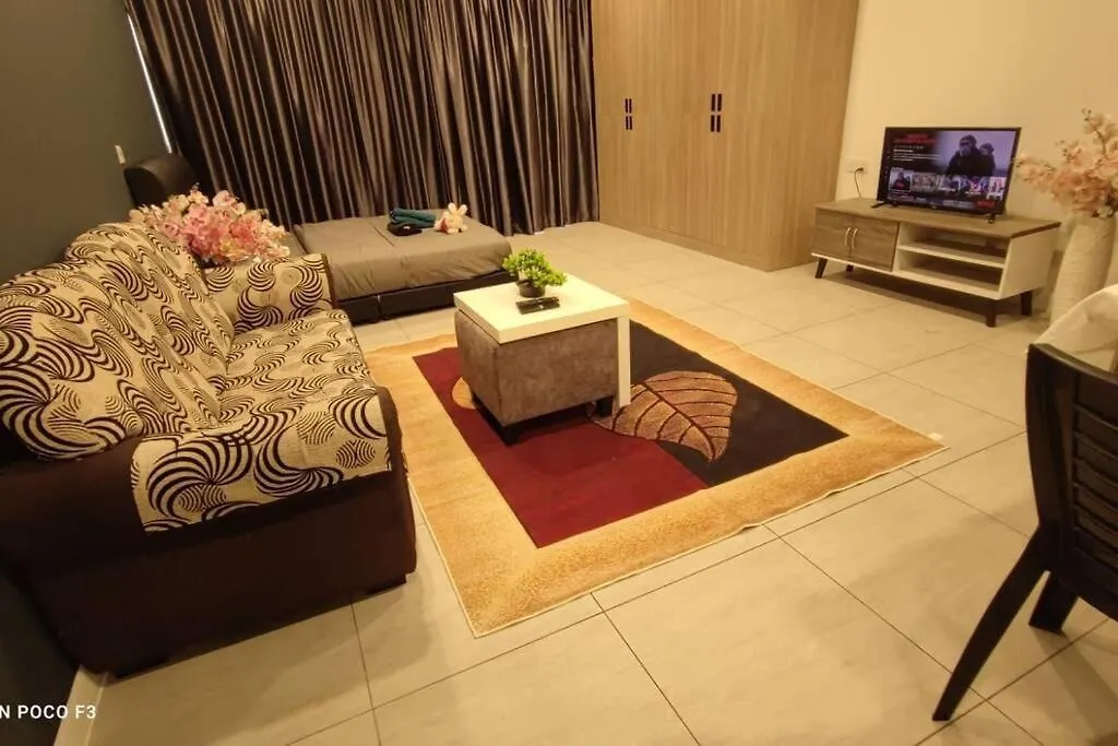 Bs1008- Klia Self Check-In- Wi-Fi-Netflix- Parking-Pool, 5088 Apartment Sepang